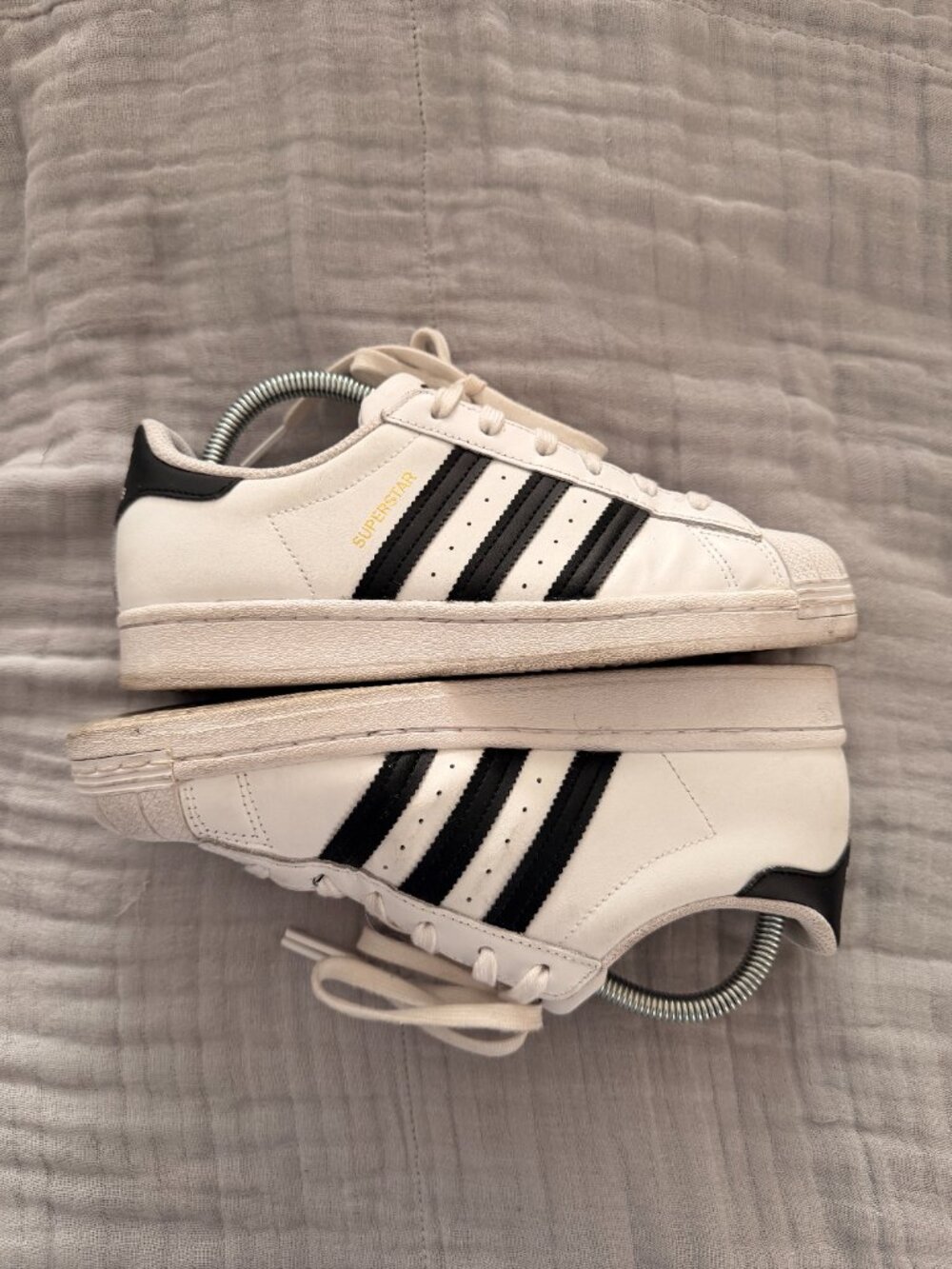Adidas Superstar - Size 7.5 - Picture 2 of 9